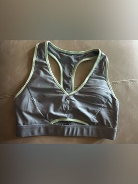 Fabletics Women’s Gray & Light Green Racerback Sports Bra